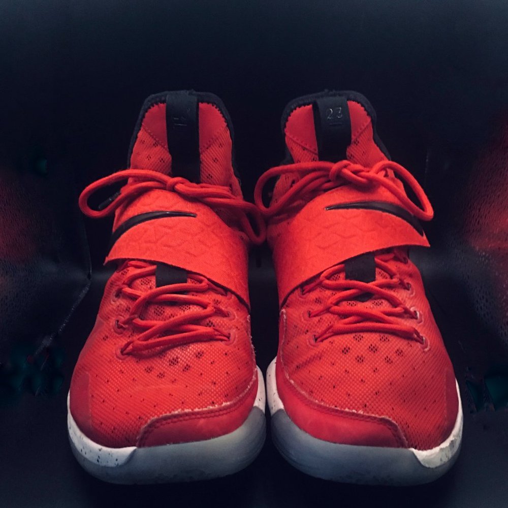 Nike LeBron 14 "Bred"